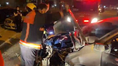 Bursa’da kafa kafaya çarpıştılar: 2 yaralı