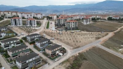 İnegöl’ün bu mahallesinde fidanlar toprakla buluştu