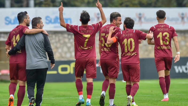 TFF 2.Lig Beyaz Grup'ta sezona şampiyonluk parolasıyla başlamasına rağmen saha