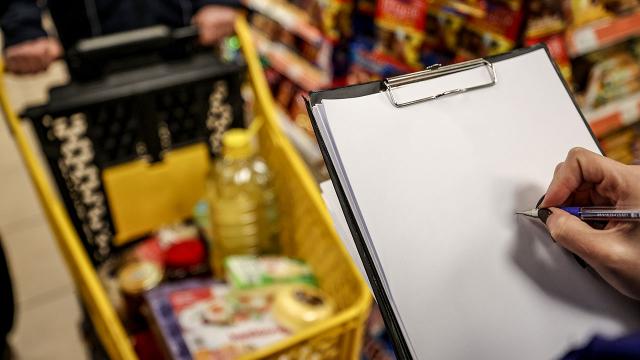 Fahiş fiyat denetiminde 21 işletmeye ceza! Yumurta, süt, makarna…