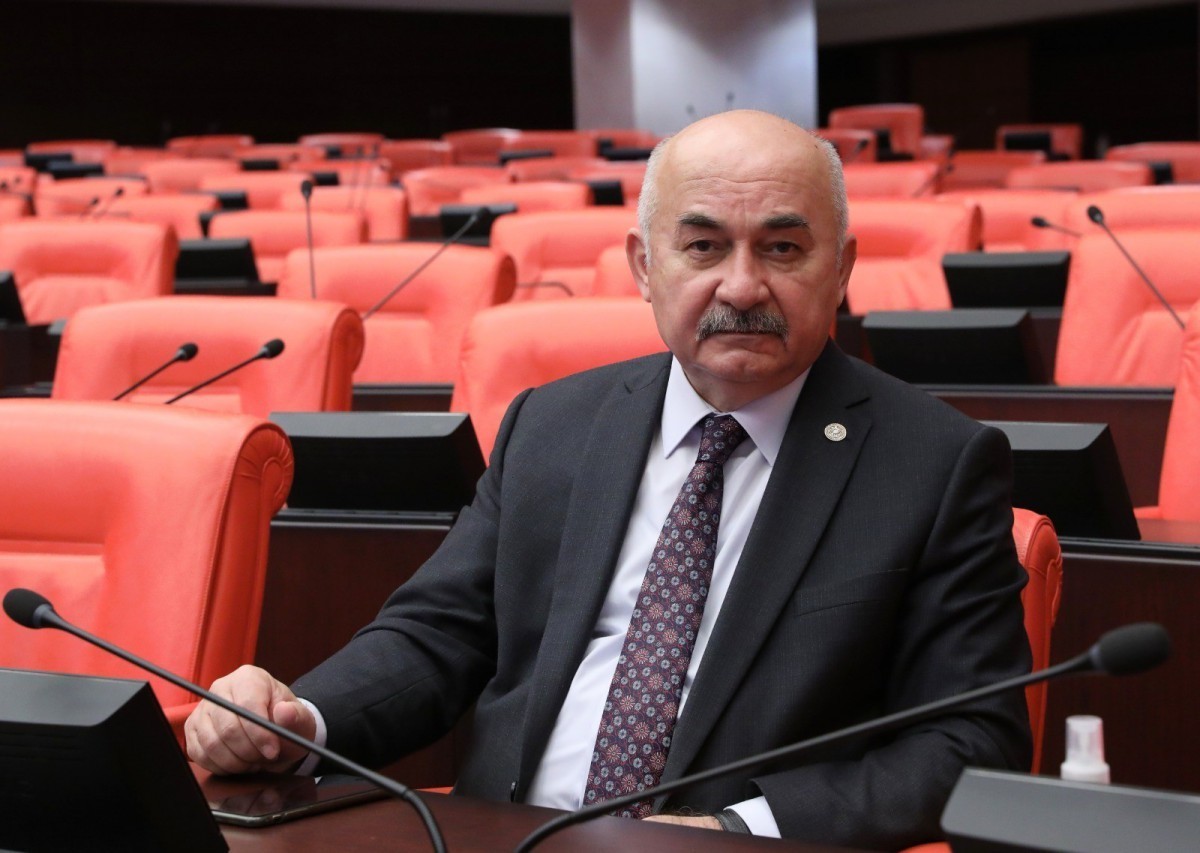 Bursa Milletvekili Vahapoğlu: ‘Sağlıkta kadro cetveli yenilenmeli’ Bursa Milletvekili Vahapoğlu: ‘Sağlıkta kadro cetveli yenilenmeli’