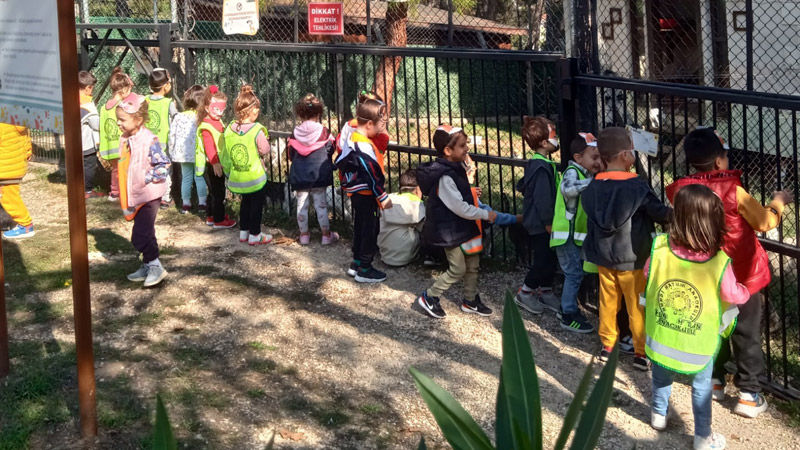 Osmangazi’deki barınak öğrencilerle dolup taşıyor