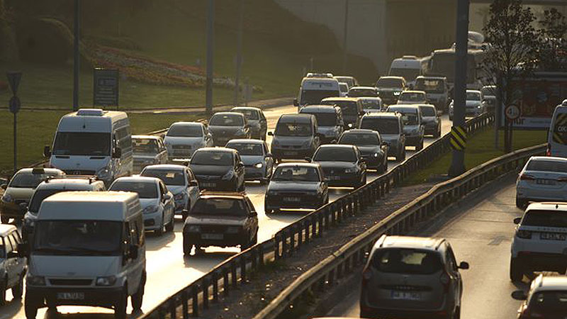 Bursa trafiğine otoparklı çözüm
