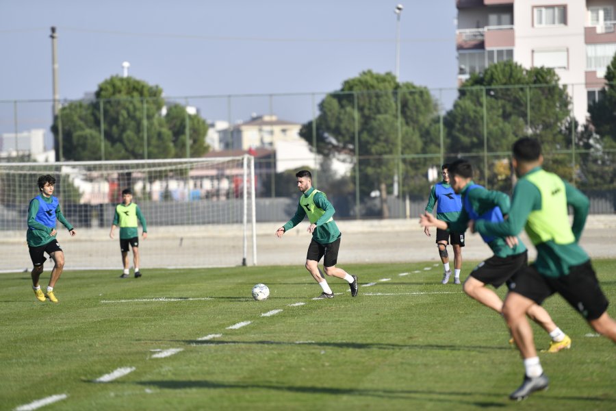 Bursaspor’da taktik idmanı Bursaspor’da taktik idmanı