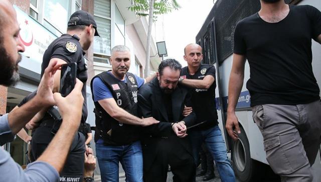 Adnan Oktar’a 891 yıl hapis cezası verildi Adnan Oktar’a 891 yıl hapis cezası verildi