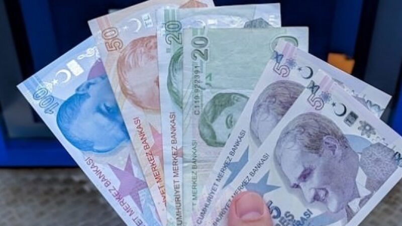 Asgari Ücret Tespit Komisyonu Kararına ilişkin tebliğ Resmi Gazete'de yayımlandı.
