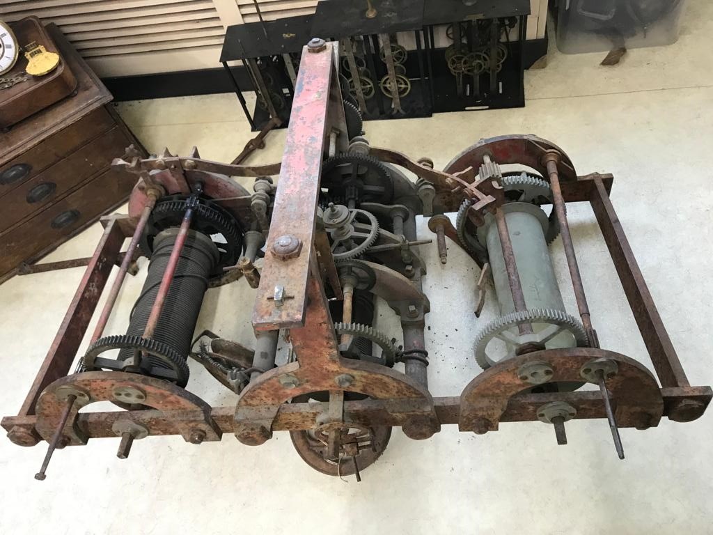 Bursa’daki asırlık saat 30 yıl sonra çalıştırıldı