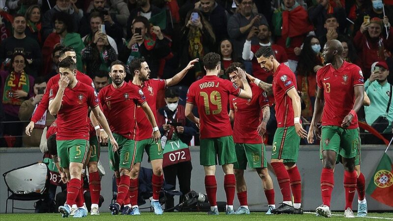 Katar'daki 2022 FIFA Dünya Kupası'na katılacak Portekiz Milli Futbol Takımı'nın