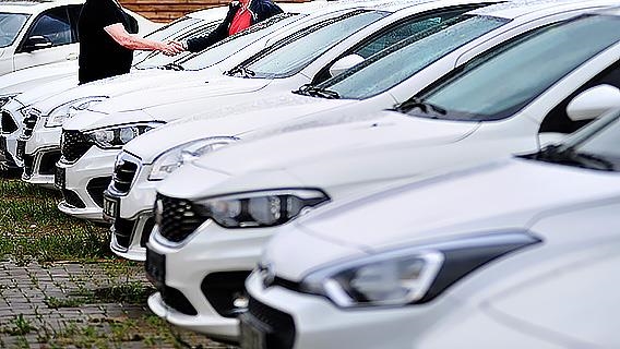 Otomotiv pazarı 10 ayda yüzde 4,7 küçüldü