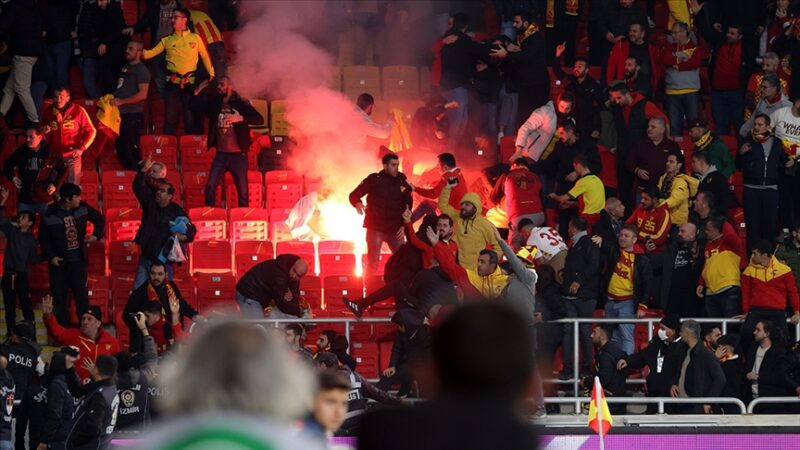 Spor Toto 1. Lig’de dün akşam Göztepe ile Altay arasında