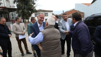 İnegöl’de Şehitler Mahallesi meydanı yenilendi