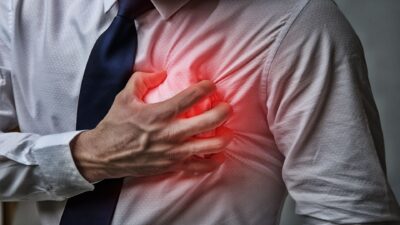 Kalp hastalıklarının en önemli 10 belirtisine dikkat!