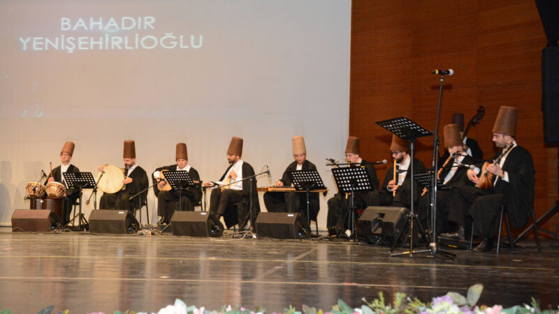 Bursa’da Şeb-i Arus konseri Bursa Büyükşehir Belediyesi tarafından Mevlâna'nın 749. Vuslat Yıldönümü dolayısıyla konser