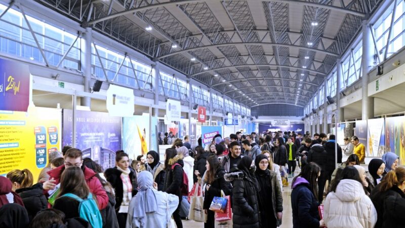 BUSMEK üniversite adaylarına tanıtıldı Milli Eğitim Bakanlığı’nın onayı ve İl Milli Eğitim Müdürlüğü’nün destekleri