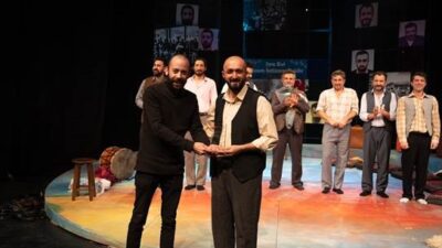 Bursa Büyükşehir Belediyesi Şehir Tiyatrosu, İzmir’de düzenlenen Büyükşehir Belediyeleri Şehir