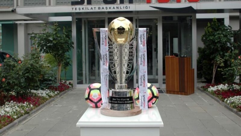 Süper Lig’de şampiyonluk oranları değişti Spor Toto Süper Lig'de 16. hafta öncesinde şampiyonluk oranları da