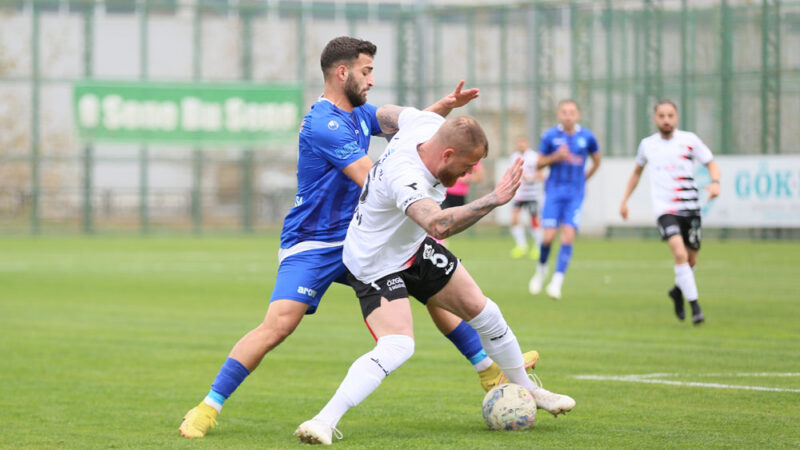 3. Lig’deki Bursa ekibinde kötü gidiş sürüyor TFF 3. Lig'deki Bursa ekiplerinden Yıldırımspor'un kötü gidişatı sürüyor. Mavi
