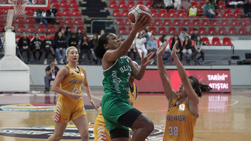 Bursa Uludağ’dan kritik galibiyet Bursa Uludağ’dan kritik galibiyet