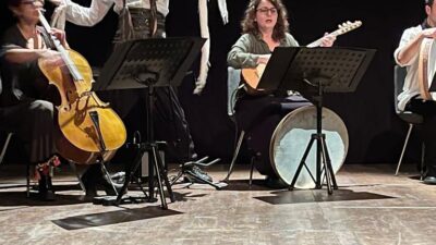 İlkay Akdağlı önderliğindeki ‘Canım Tiyatro' ekibinin yeni bir yorumla İstanbul'da