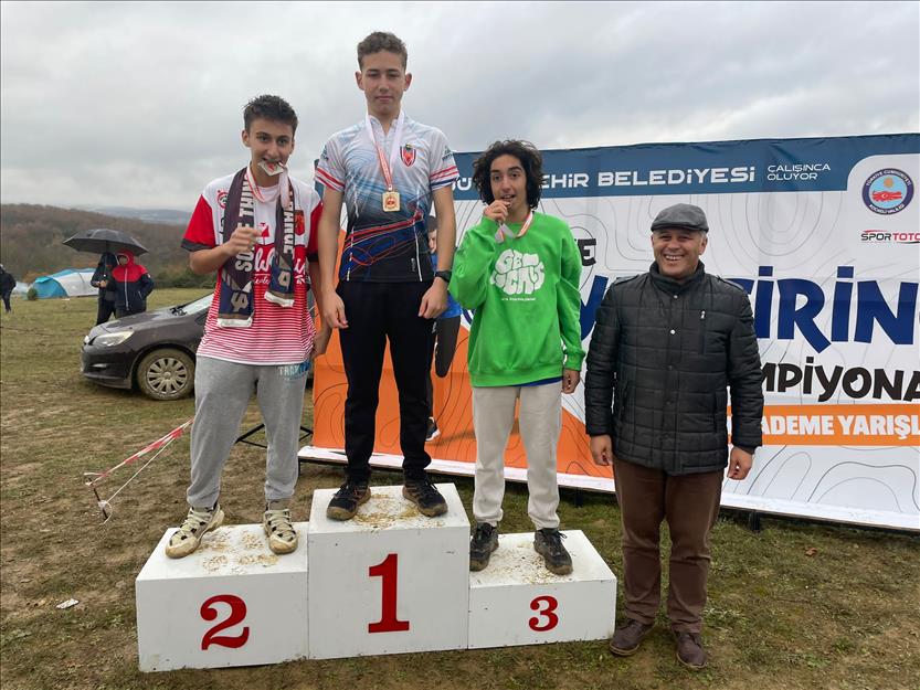 Oryantiring Türkiye Şampiyonasından İnegöl’e 15 madalya