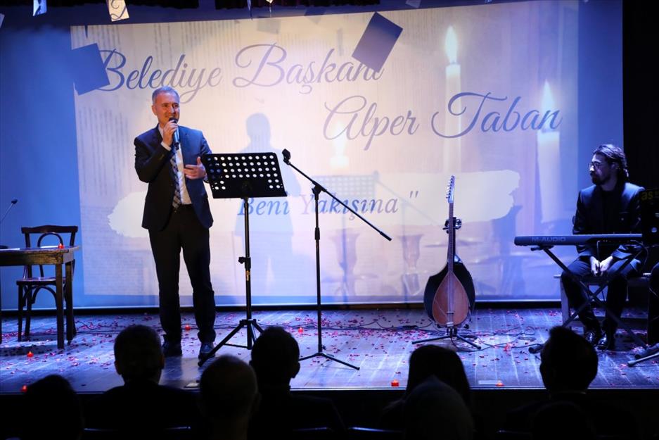 İnegöl protokolü şiirleriyle konuştu