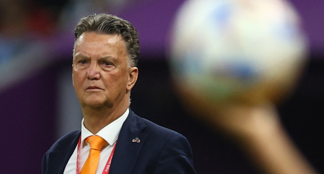 Louis van Gaal dönemi sona erdi Louis van Gaal dönemi sona erdi