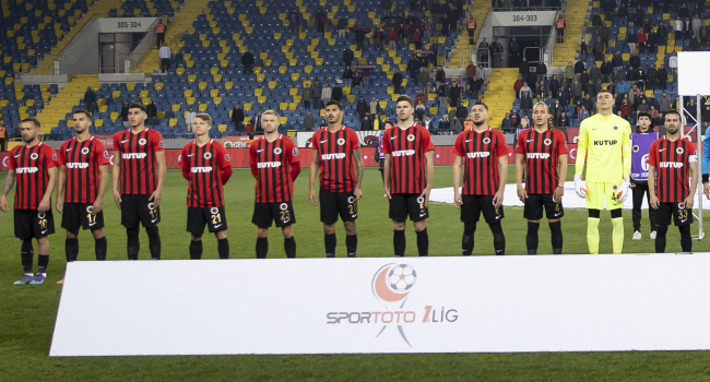 Gençlerbirliği ilk yarıda dibi gördü Gençlerbirliği ilk yarıda dibi gördü