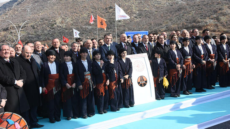 Bakan Karaismailoğlu: Türkiye’yi küresel lojistik süper güce dönüştürmek için emin adımlarla ilerliyoruz