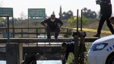 Baba, bıçakladığı oğlunun başında ölmesini bekledi