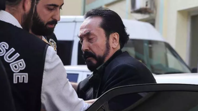 Adnan Oktar davasında 10 bin 393 sayfalık gerekçeli karar açıklandı