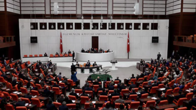 TBMM personeline iş sonu tazminatı için yasa teklifi