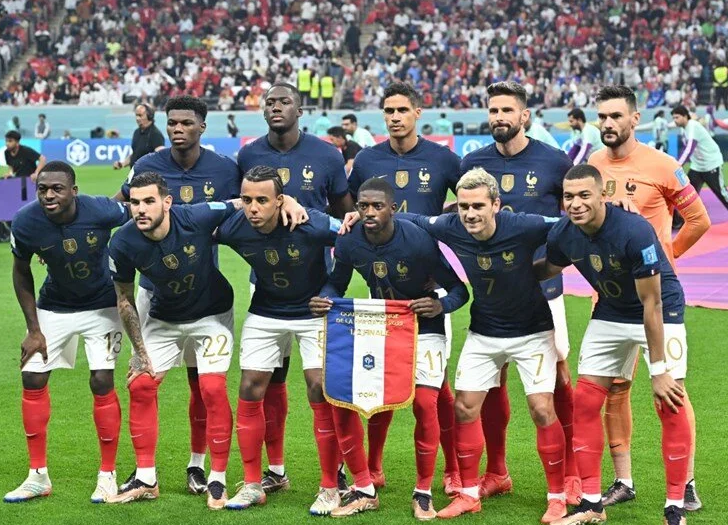 Dünya Kupası finali öncesi Fransa’da deve gribi paniği! Dünya Kupası finali öncesi Fransa’da deve gribi paniği!