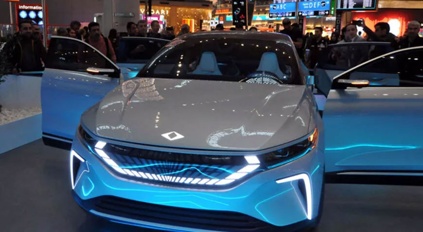 TOGG’a yoğun ilgi! İstanbul Havalimanı’nda görücüye çıktı