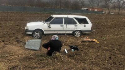 Bursa’da otomobil takla attı
