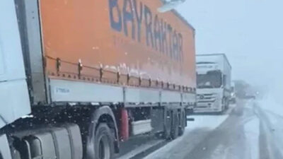 Ulaşıma kar engeli: Yollar kapandı