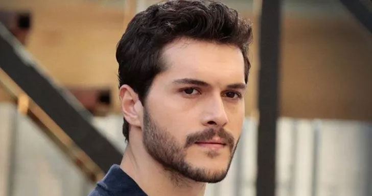 Alperen Duymaz’ın yeni dizisi belli oldu! Sosyal medyadan duyurdu Alperen Duymaz’ın yeni dizisi belli oldu! Sosyal medyadan duyurdu