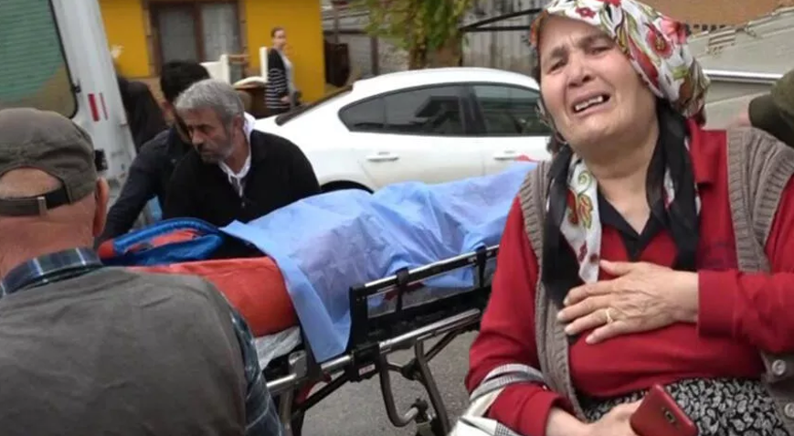 Balkondan düşen kadın ağır yaralandı! Annenin feryatları yürekleri dağladı