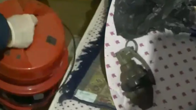 Elektrikli süpürgeden el bombası çıktı