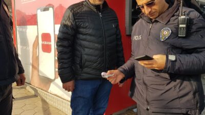 Bursa’da ATM’de unutulan 5 bin liranın sahibi aranıyor