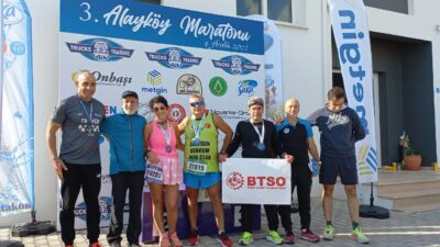 Bursa’da işinden evine koşarak hazırlanan sporcu esnaf uluslararası yarışta üçüncü oldu