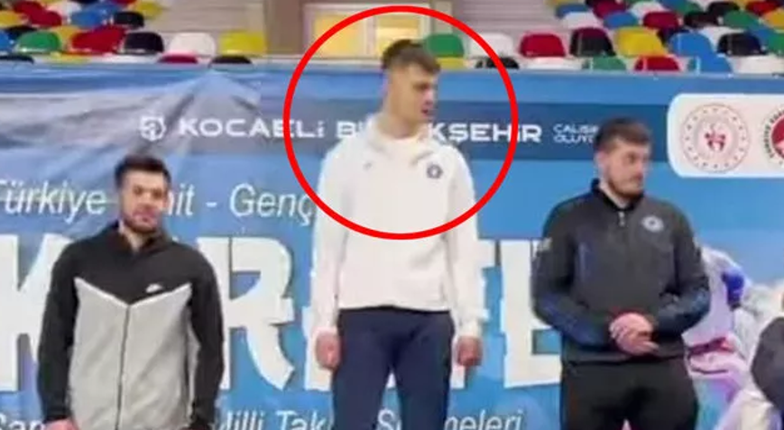 Türkiye Şampiyonu milli karateciyi cadde ortasında bıçakladılar