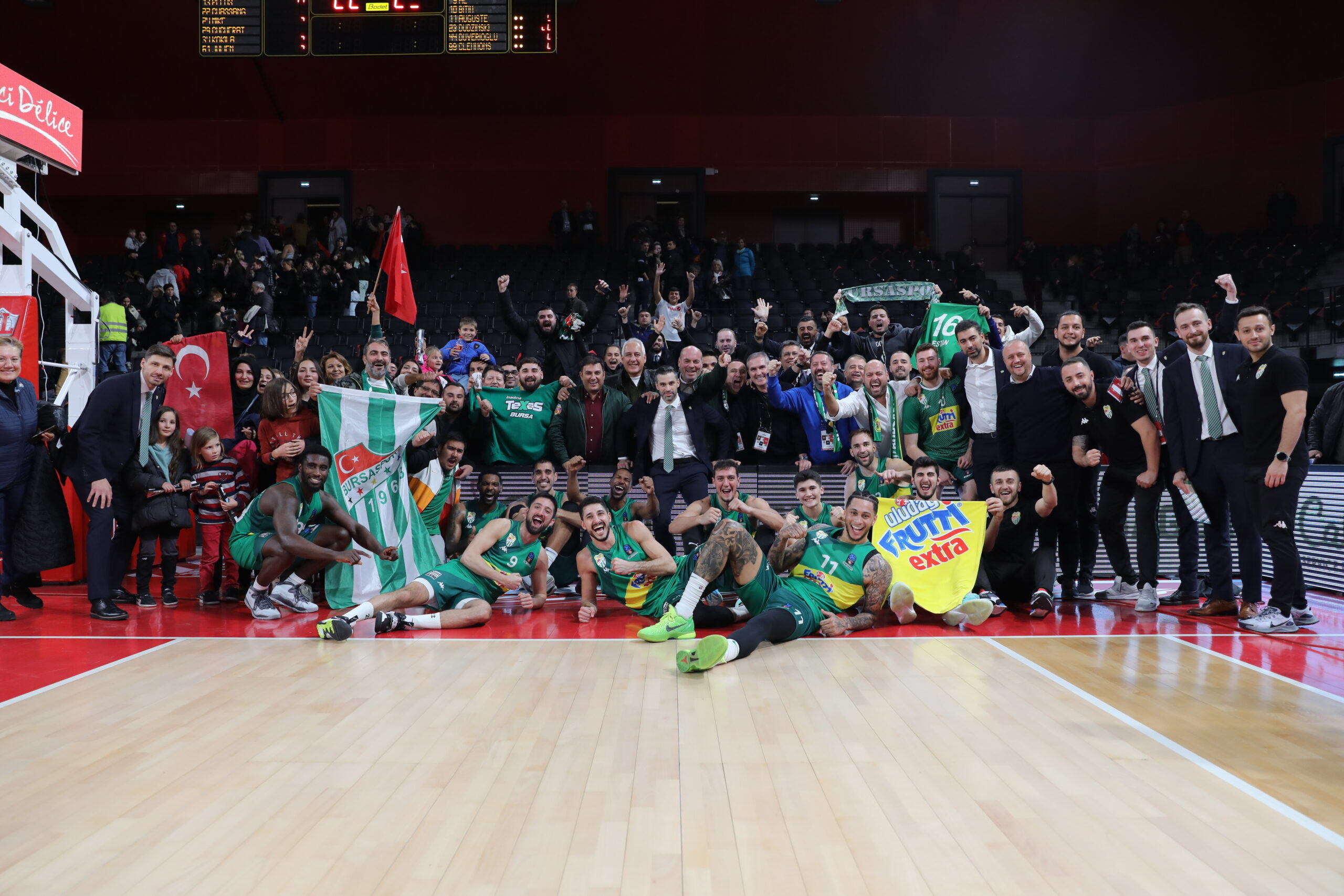 Timsah İtalya’da galibiyet peşinde! Venedik’teki maç saat kaçta hangi kanalda? Timsah İtalya’da galibiyet peşinde! Venedik’teki maç saat kaçta hangi kanalda?