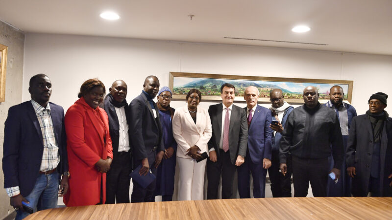 Başkan Dündar, Senegal heyetini ağırladı Osmangazi Belediye Başkanı Mustafa Dündar, ekonomik ve ticari temaslarda bulunmak