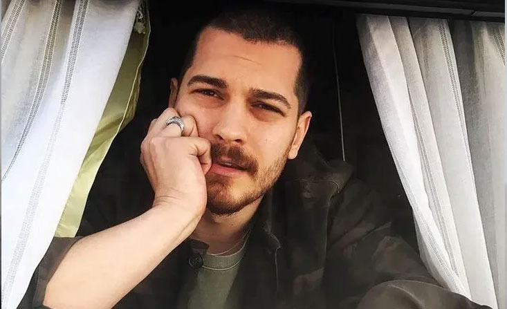 Çağatay Ulusoy yeni projesi için imaj değiştirdi!