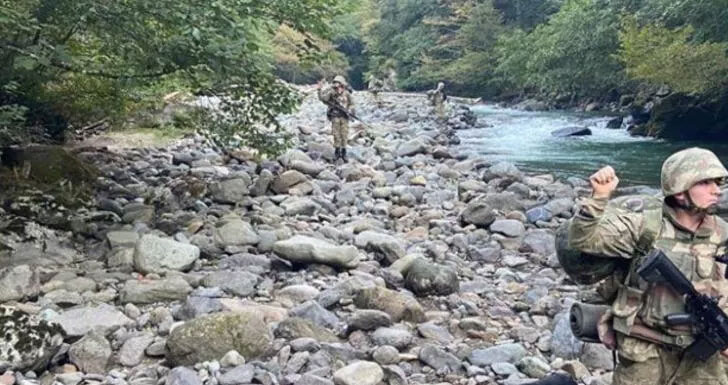 Yunanistan sınırında 6 FETÖ ve 1 PKK/KCK şüphelisi yakalandı