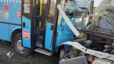 Kahramanmaraş’ta halk otobüsü ile minibüs çarpıştı: 1 ölü, 4 yaralı