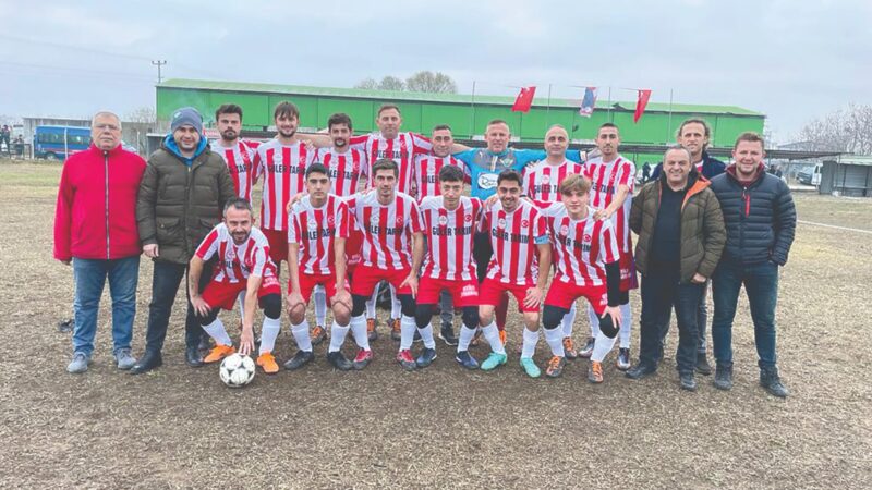 M.K.Paşa’da nefes kesen turnuva; Derecikspor namağlup lider… Mustafakemalpaşa’da düzenlenen Çeltikçi Futbol Turnuvası çekişmeli maçlara sahne oluyor.