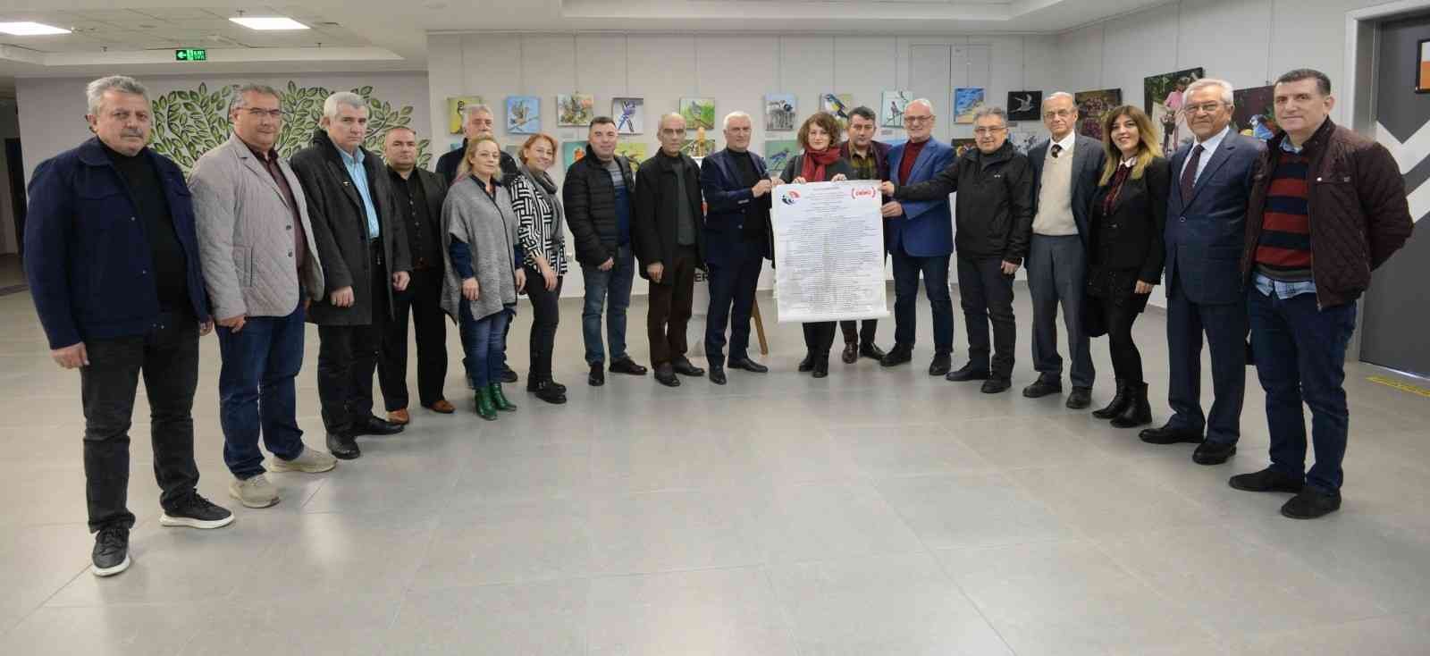 Bursa için önemli çağrı; Acilen düzenleme yapılmalı Bursa için önemli çağrı; Acilen düzenleme yapılmalı