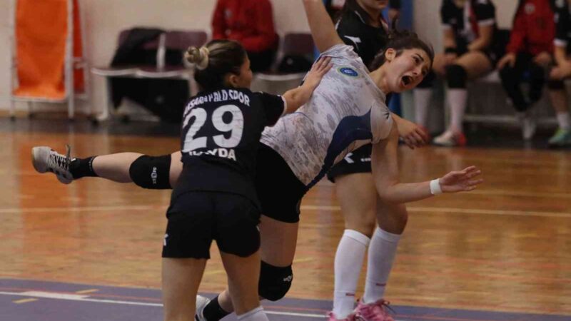 Büyükşehir, Eskişehir Hentbol’un konuğu Kadınlar Hentbol 1. Ligi’nde Bursa Büyükşehir Belediyespor, ilkyarının son maçında
