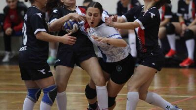 Bursa Büyükşehir Belediyespor sahasında takipçisi Aksaray Belediyespor’uda mağlup etti